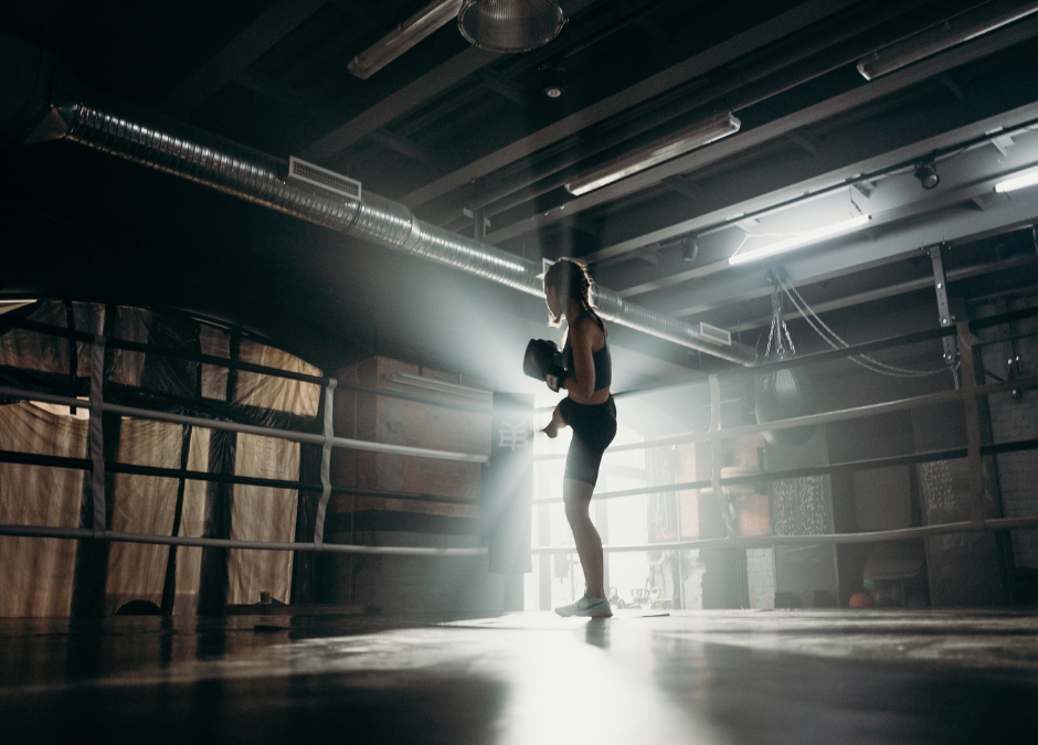 shadow-boxing-in-a-ring